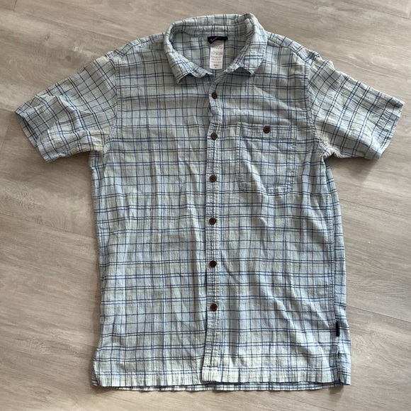 Patagonia Blue Short Sleeve Button Up Size M - Picture 1 of 4